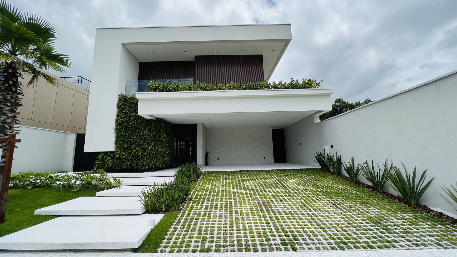 Casa finamente decorada à venda Riviera de São Lourenço mod. 11