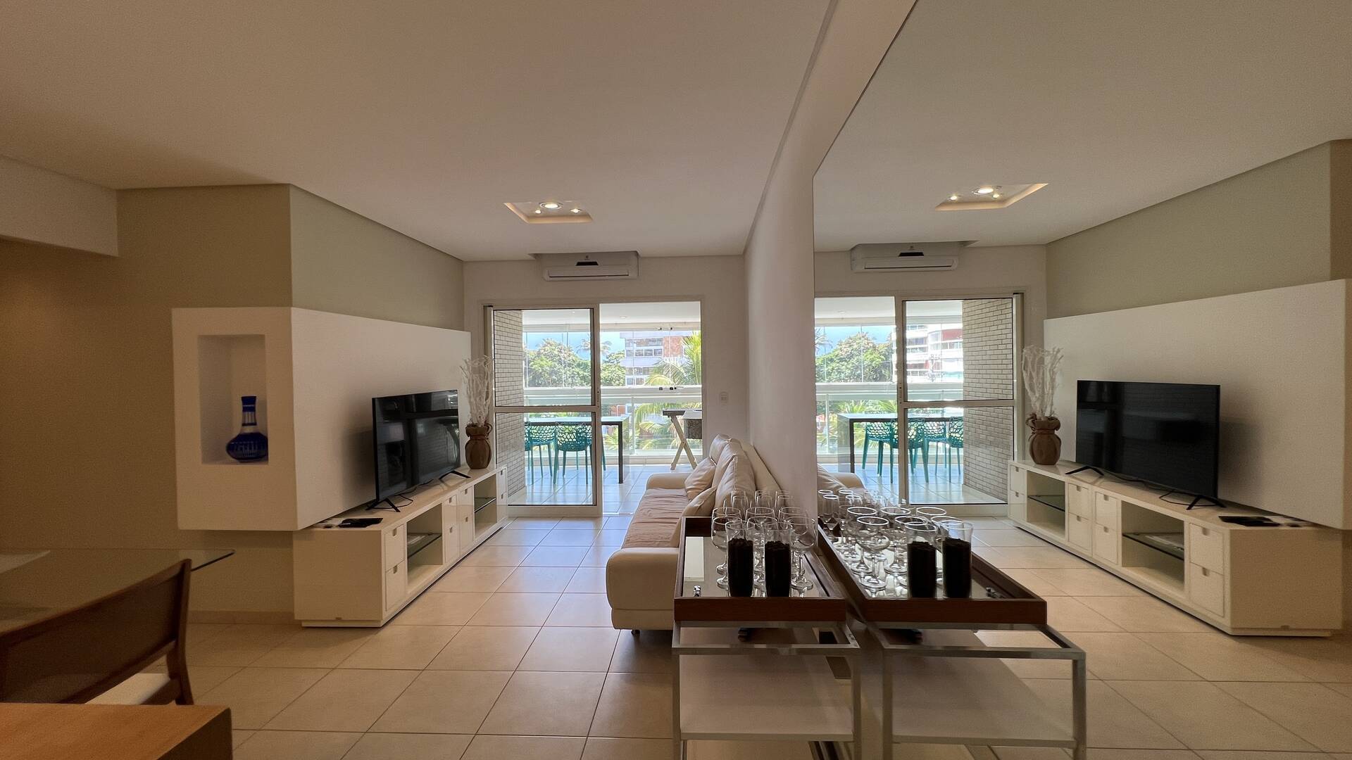 Apartamento à venda Riviera módulo 2 com a melhor área de lazer do módulo.