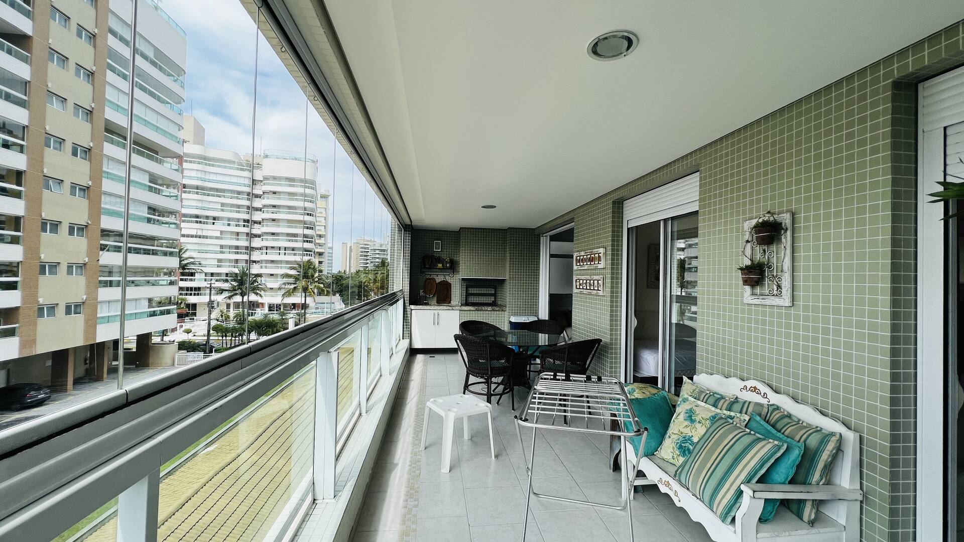 Apartamento à venda na Riviera de São Lourenço - Módulo 8