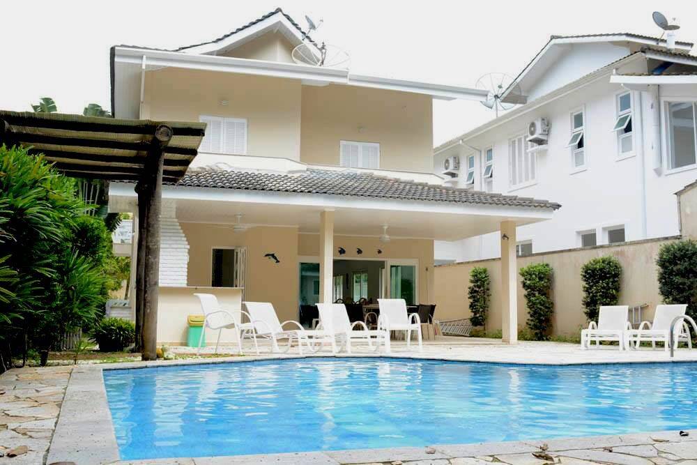 Casa mobiliada à venda na Riviera de São Lourenço, módulo 26.