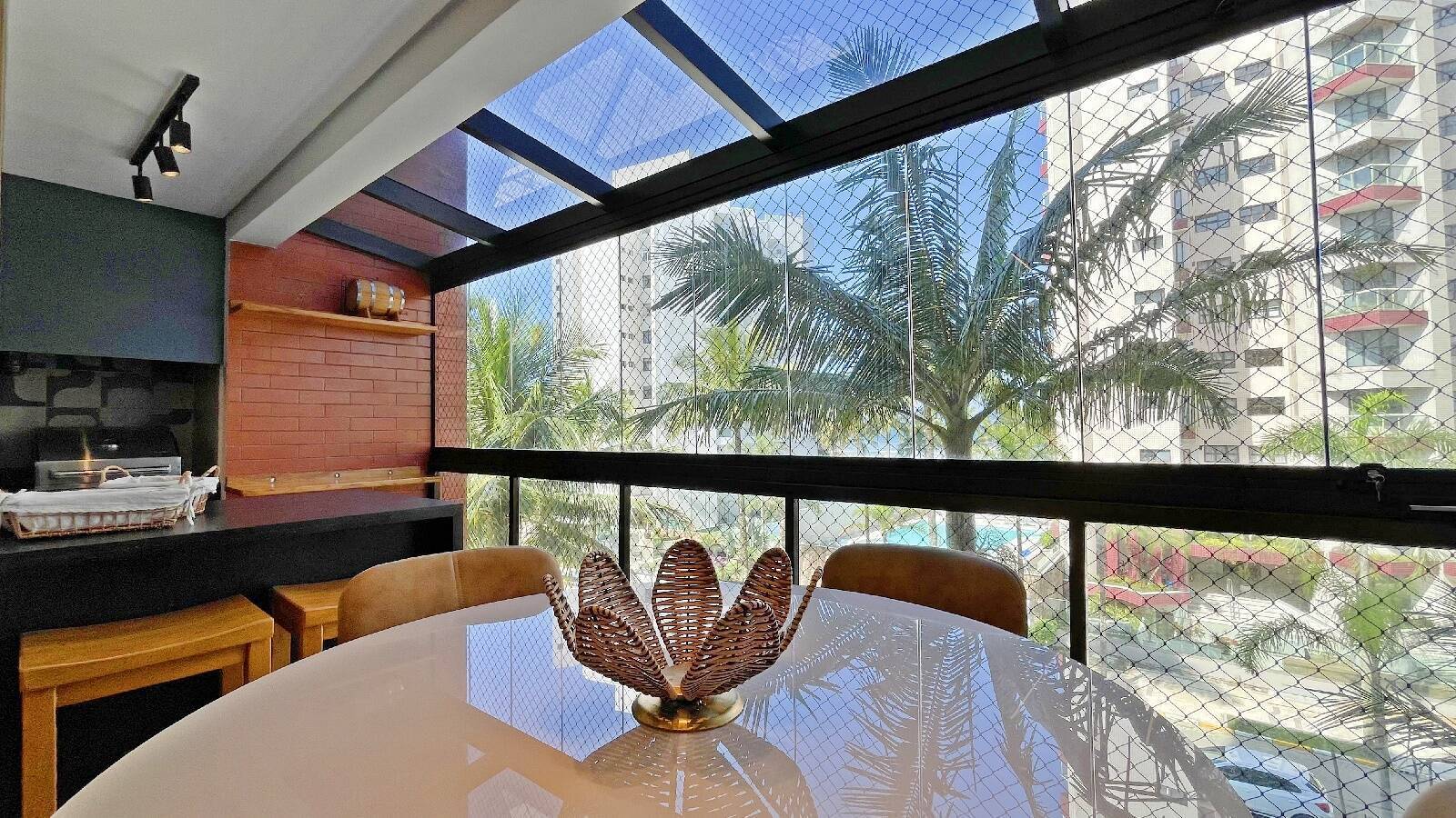 Apartamento à venda com 3 quartos, 92m² - Foto 2