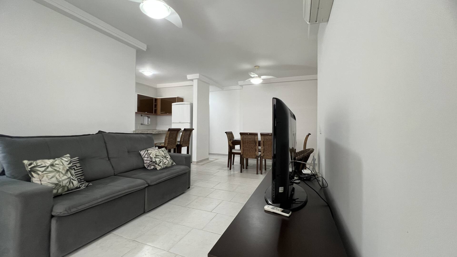 Apartamento Mobiliado à Venda na Riviera de São Lourenço - Módulo 8
