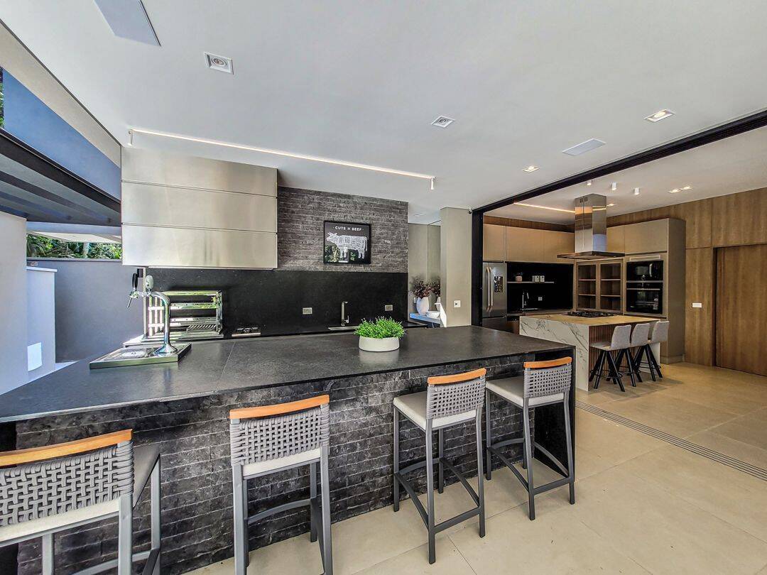 Casa à venda com 5 quartos, 400m² - Foto 9