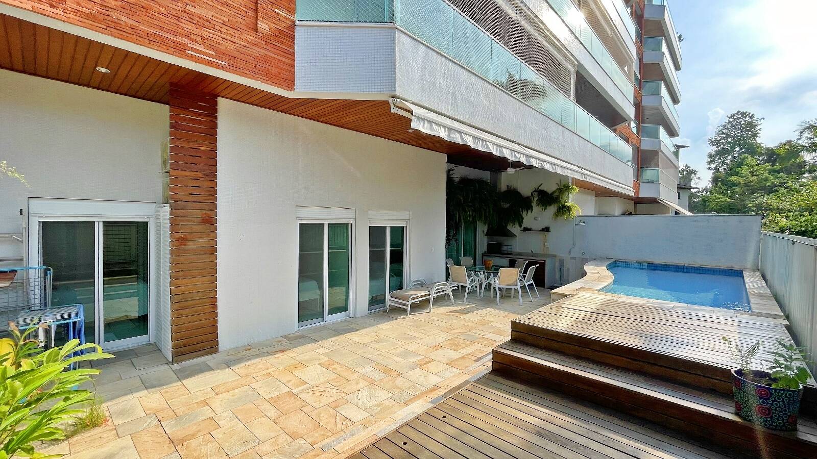 Luxuoso Aparthouse à Venda na Riviera de São Lourenço