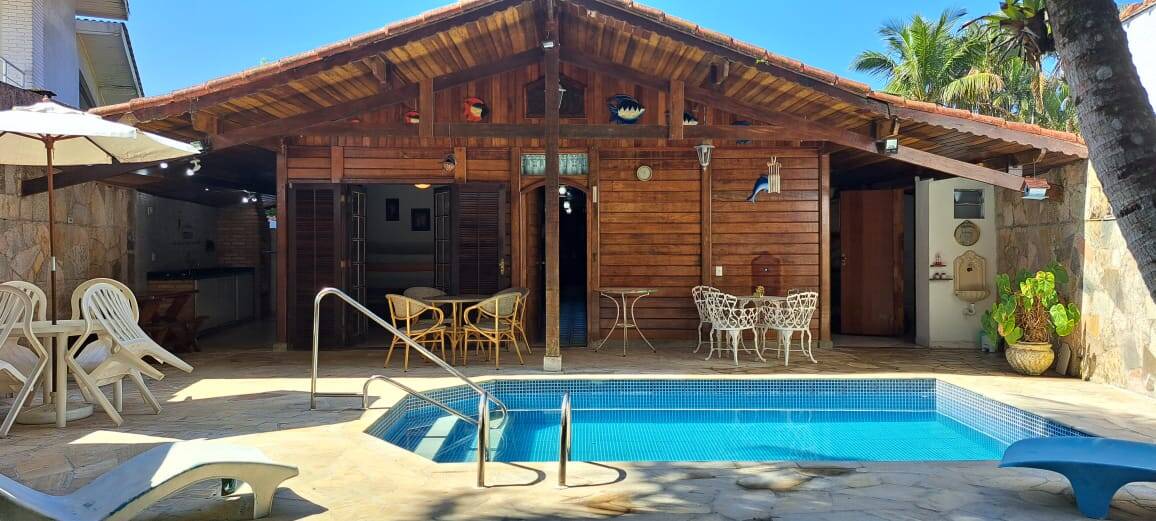 Casa Espaçosa com Piscina e Churrasqueira na Riviera - Módulo 30