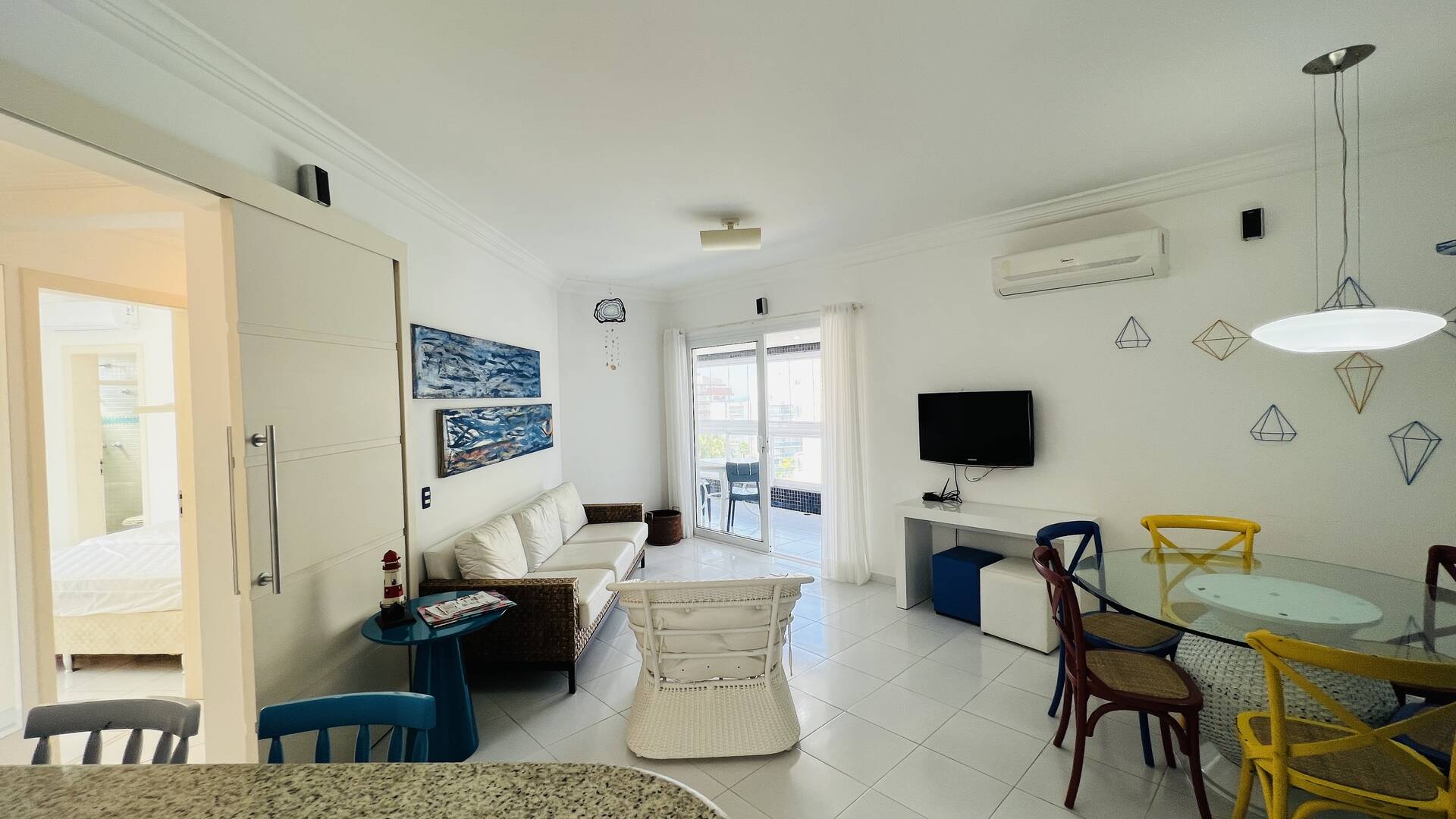 Apartamento Decorado em Andar Alto na Riviera de São Lourenço