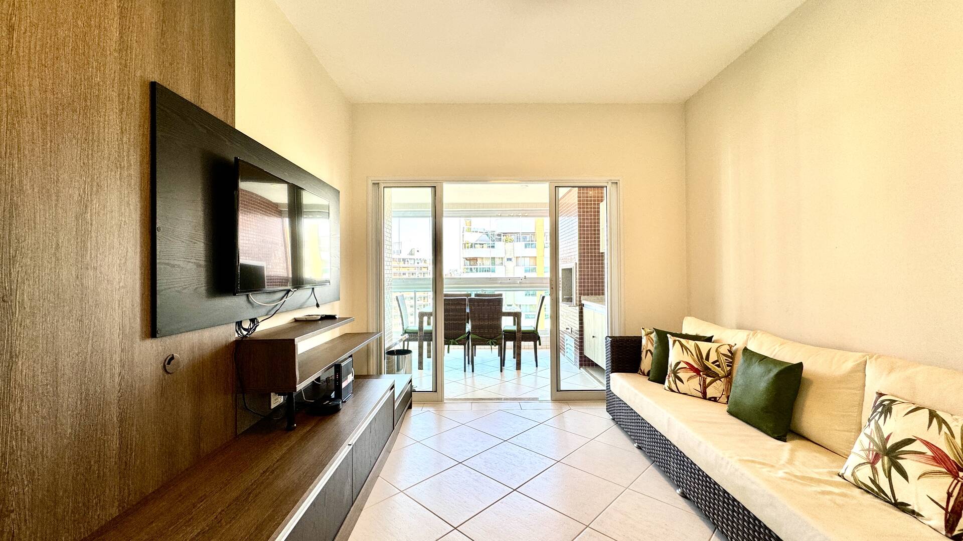 *Apartamento de Luxo na Riviera de São Lourenço - Módulo 8*
