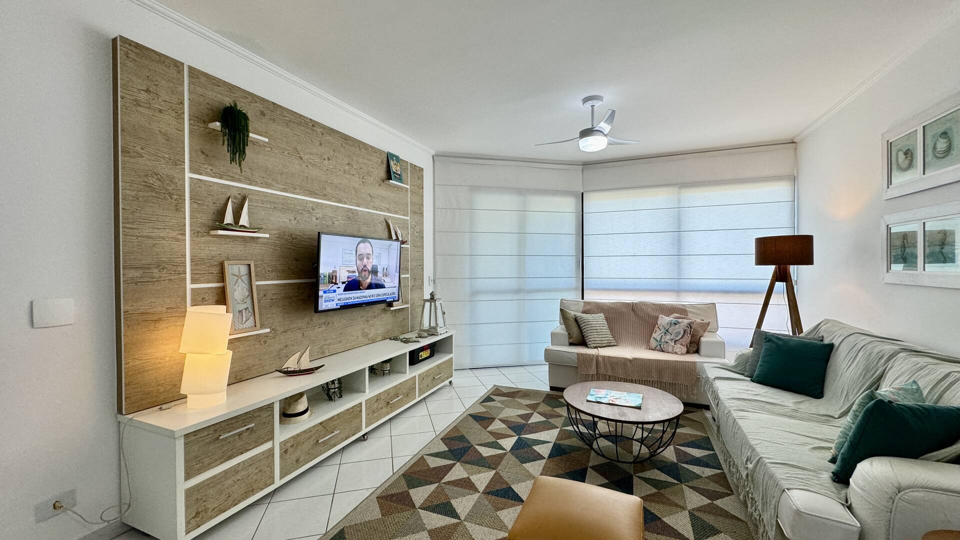 Belíssimo Apartamento à Venda em Riviera de São Lourenço