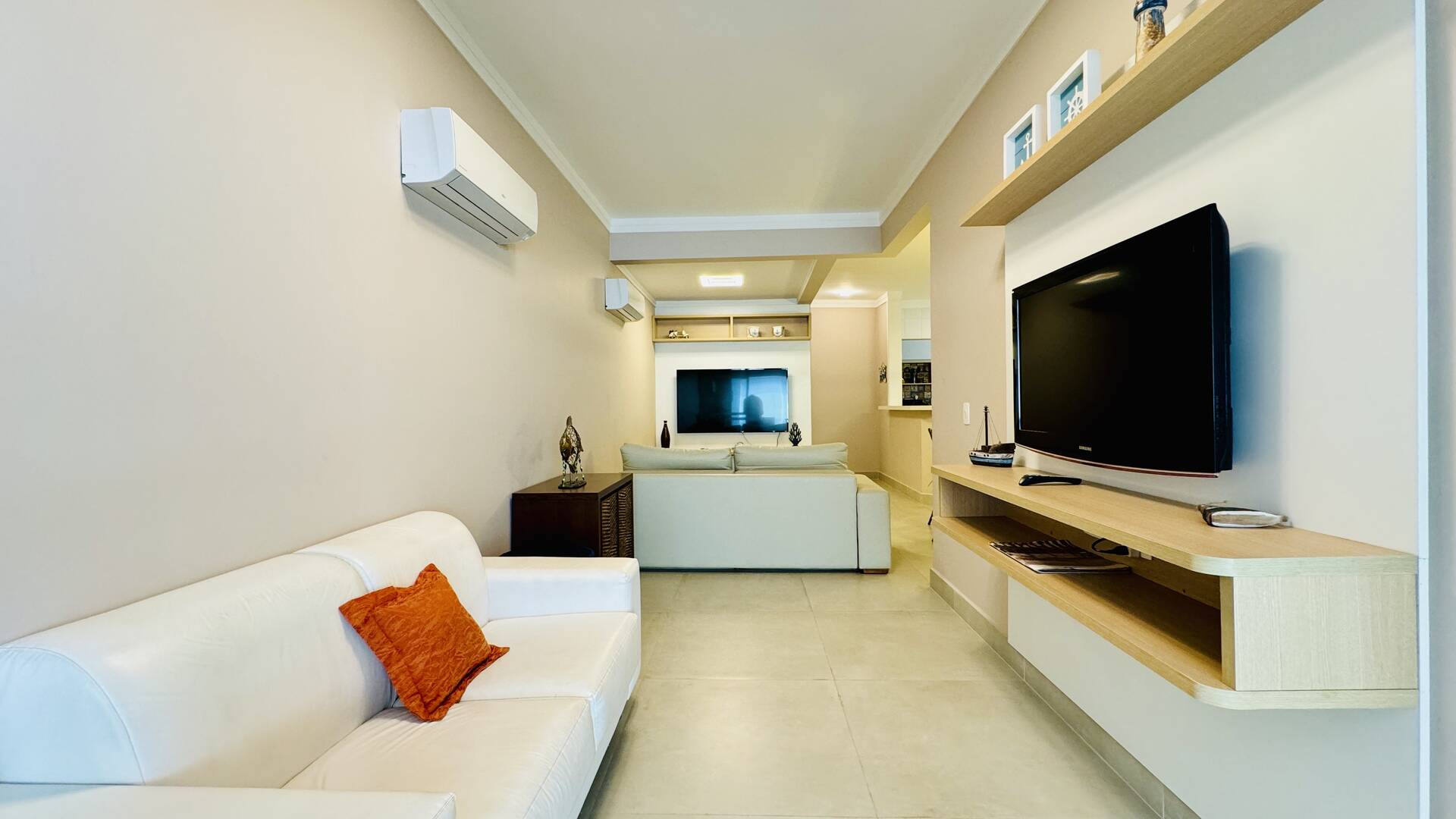 Apartamento com 3 dormitórios à venda, 114 m² por R$ 2.780.000,00 - Riviera