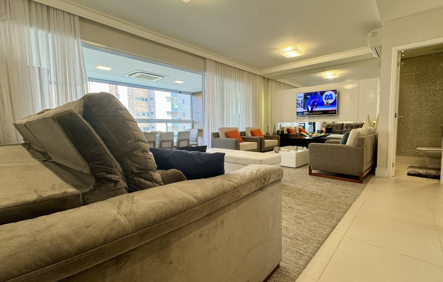Venha Viver o Sonho no Seu Novo Apartamento Pé na Areia no Módulo 07!