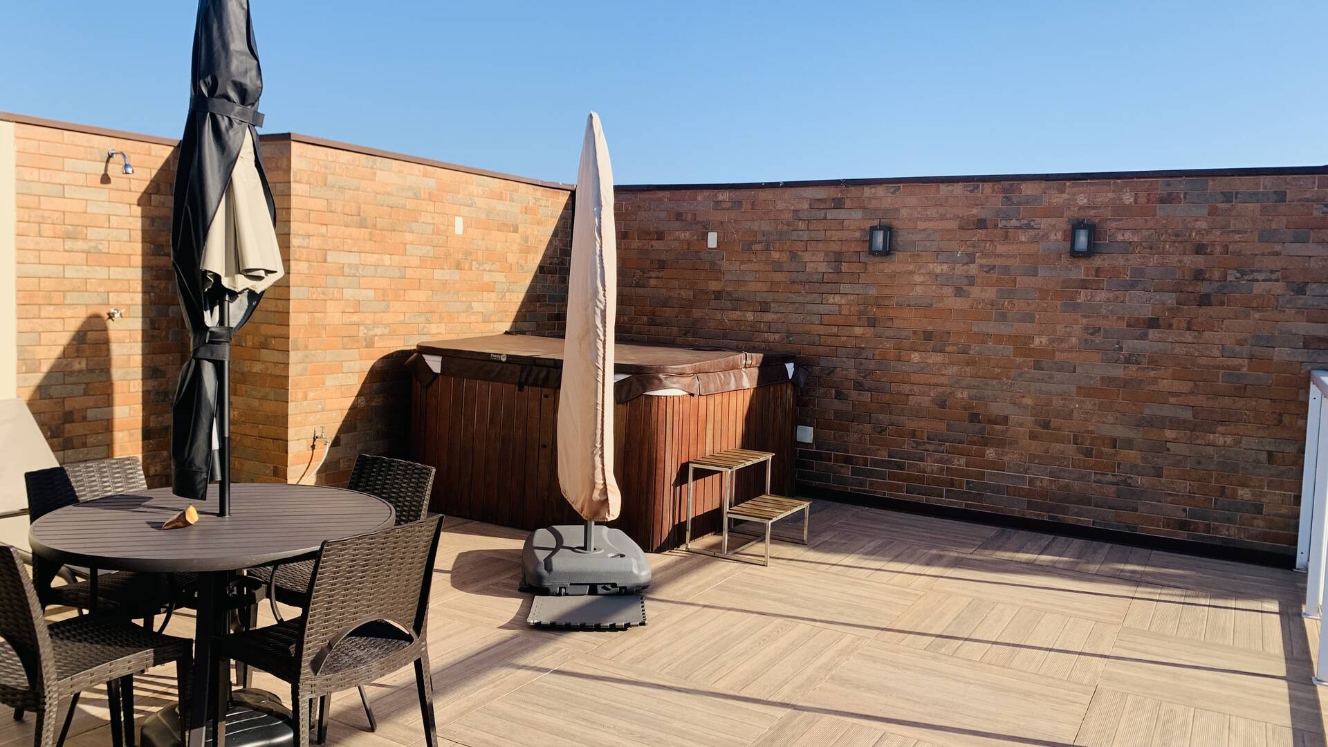 Casa à venda com 3 quartos, 139m² - Foto 1