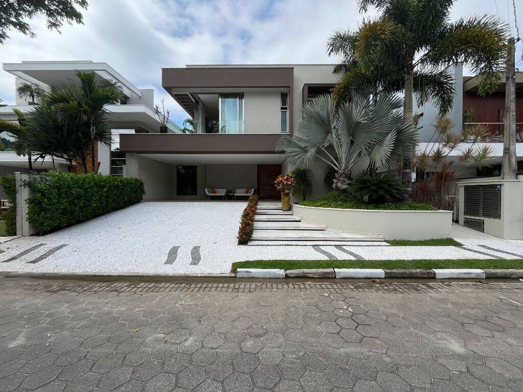 Casa à venda com 7 quartos, 485m² - Foto 1