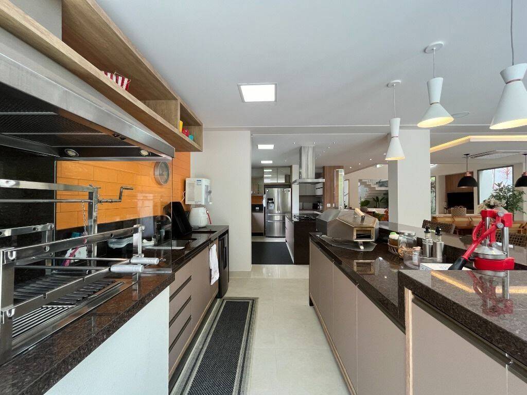 Casa à venda com 7 quartos, 485m² - Foto 16