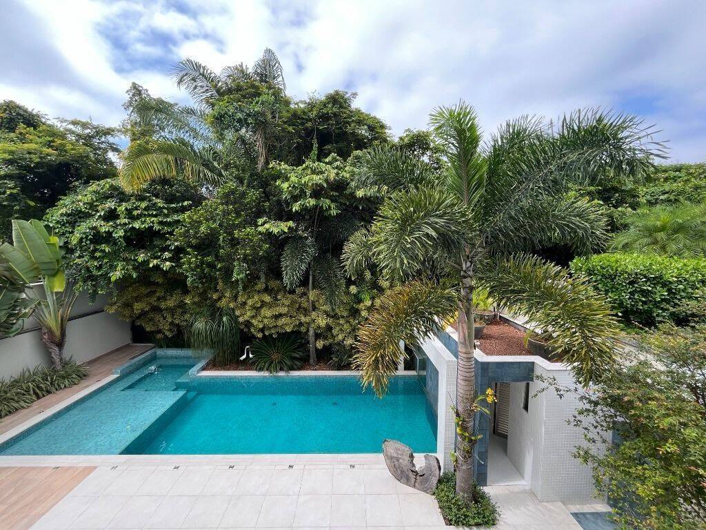 Casa à venda com 7 quartos, 485m² - Foto 33