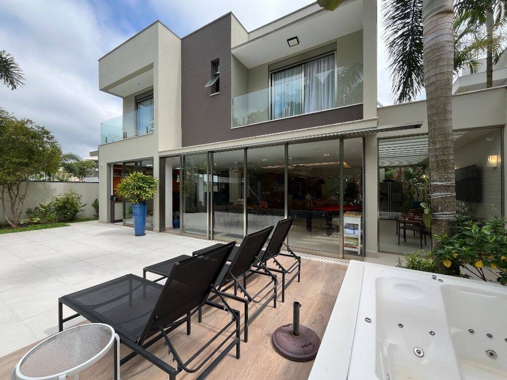 Casa à venda com 7 quartos, 485m² - Foto 36