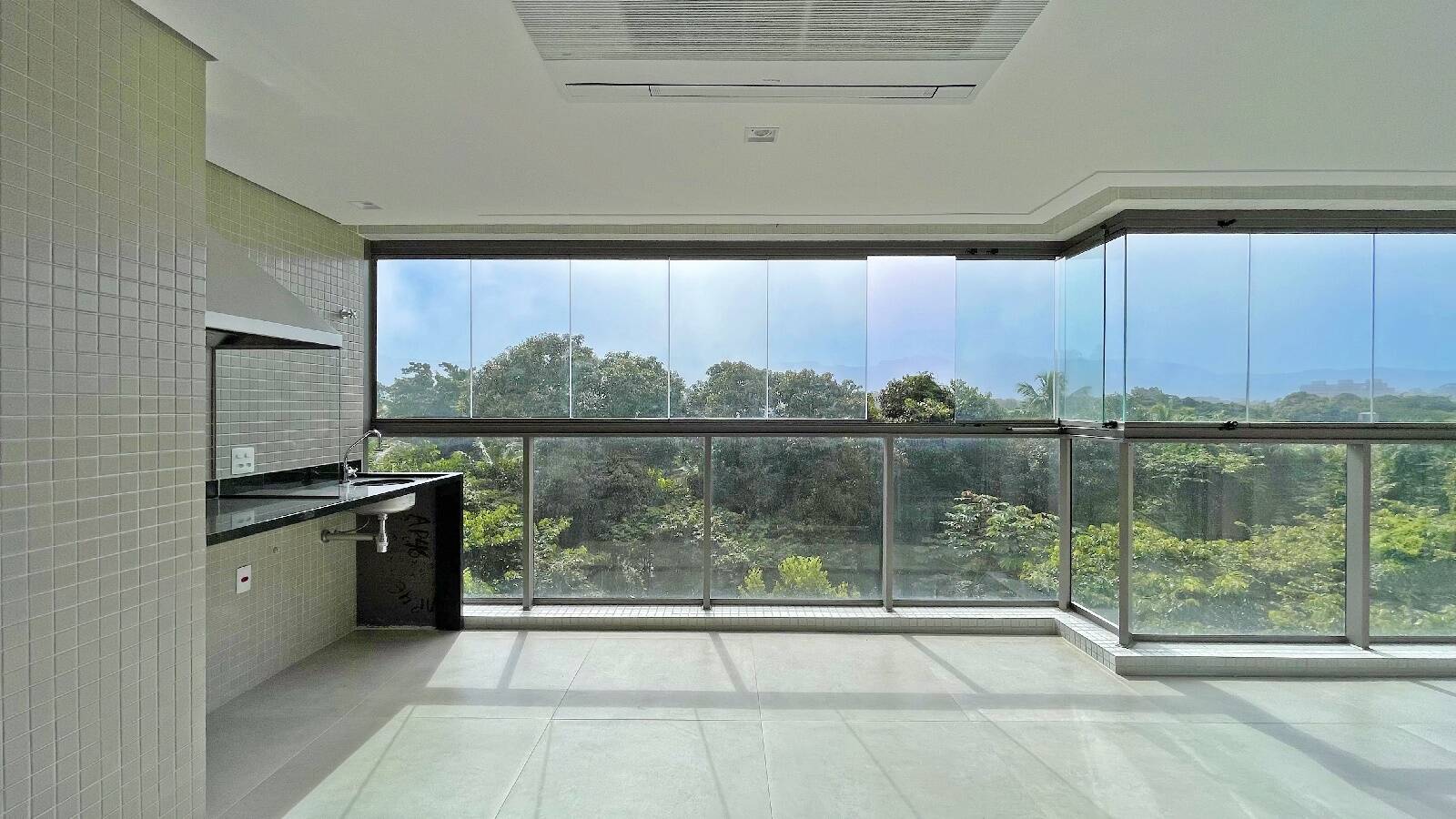 Oportunidade Única! Apartamento de Luxo na Módulo 07 com Vista Deslumbrante