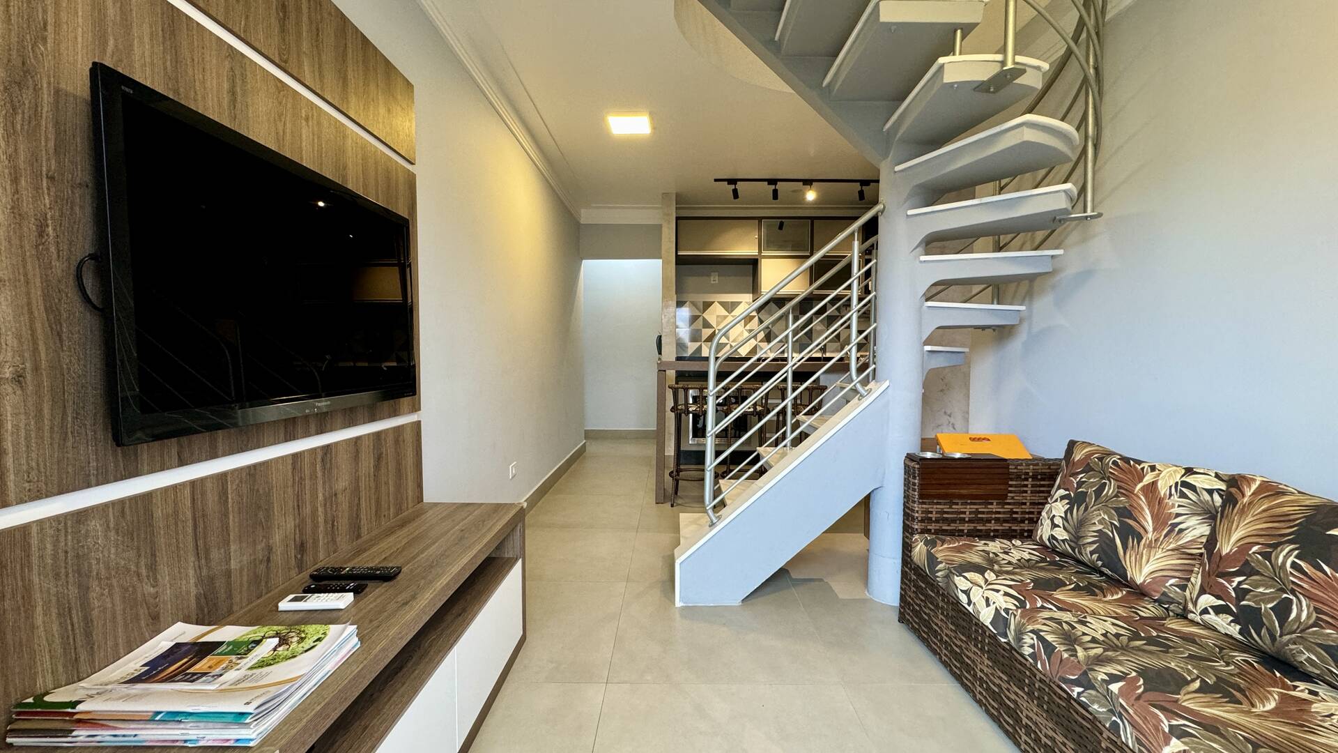 Apartamento com 2 dormitórios à venda, 93 m² por R$ 1.800.000,00 - Riviera