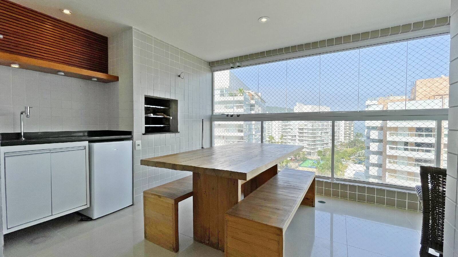 Apartamento com 4 dormitórios à venda, 120 m² por R$ 3.300.000,00 - Riviera