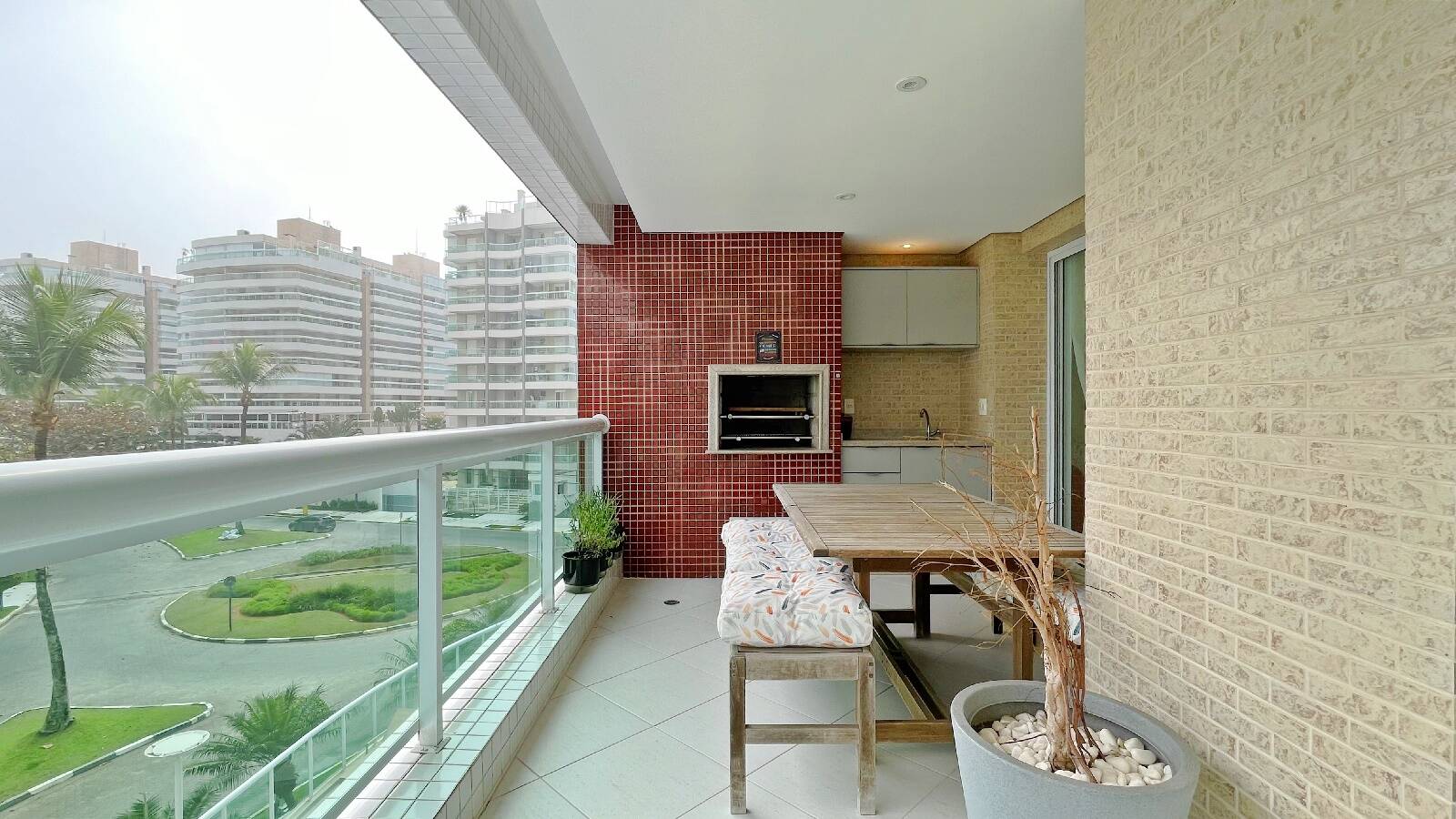 Apartamento com 4 dormitórios à venda, 140 m² por R$ 3.350.000,00 - Riviera