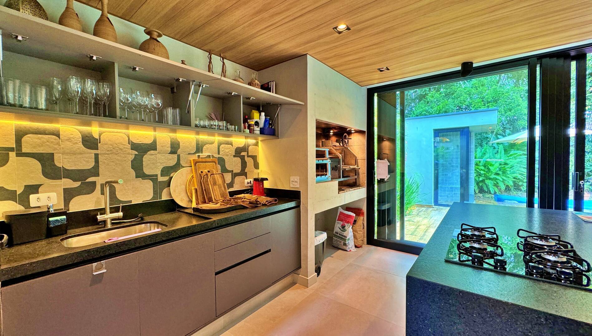 Casa, 4 quartos, 336 m² - Foto 24