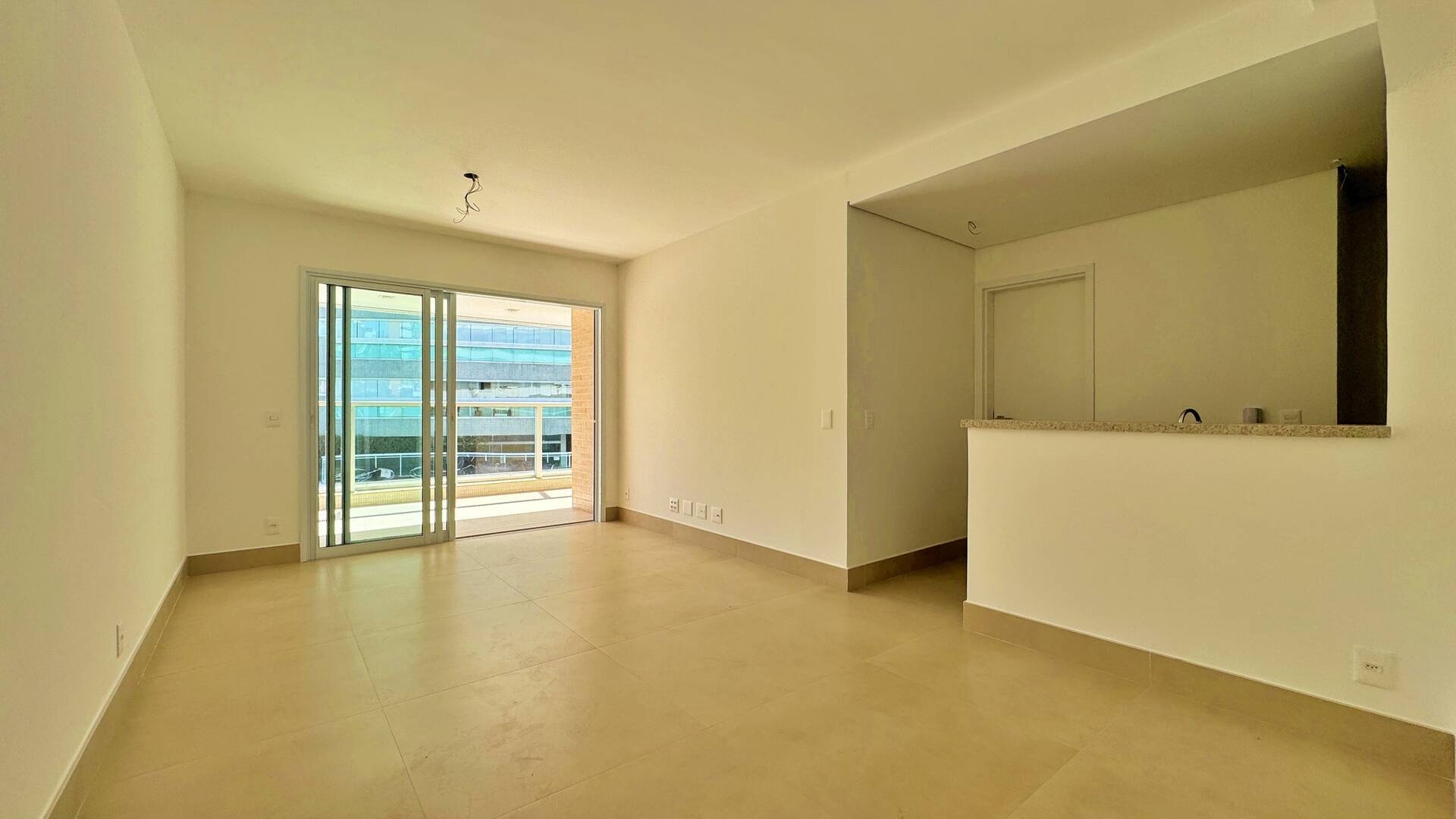 Apartamento com 3 dormitórios à venda, 110 m² por R$ 4.300.000,00 - Riviera