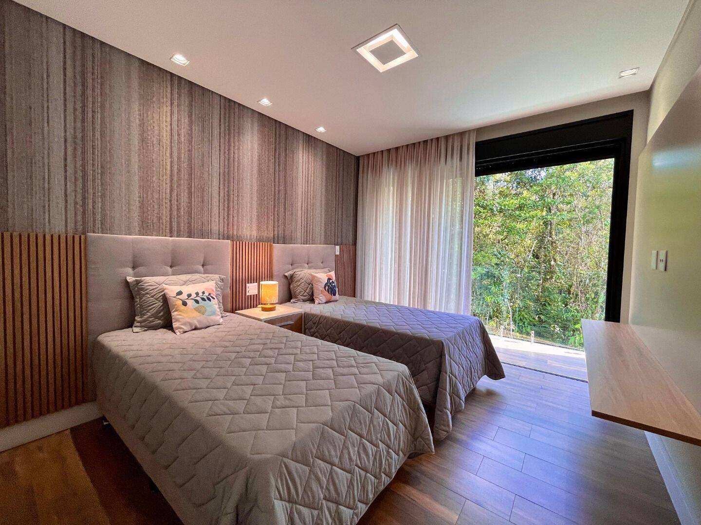 Casa à venda com 5 quartos, 450m² - Foto 21