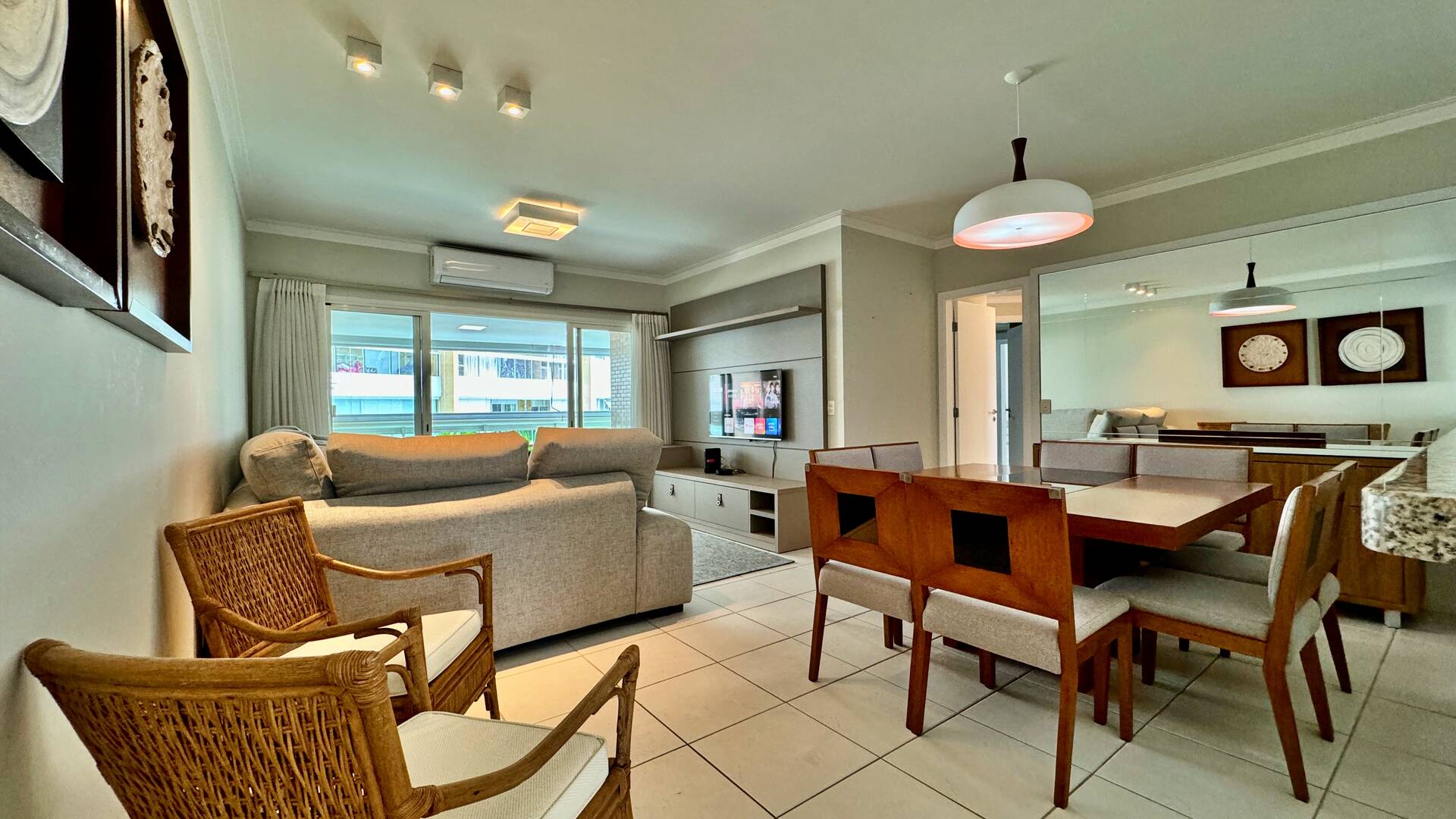 Apartamento com 3 dormitórios à venda, 124 m² por R$ 3.800.000,00 - Riviera
