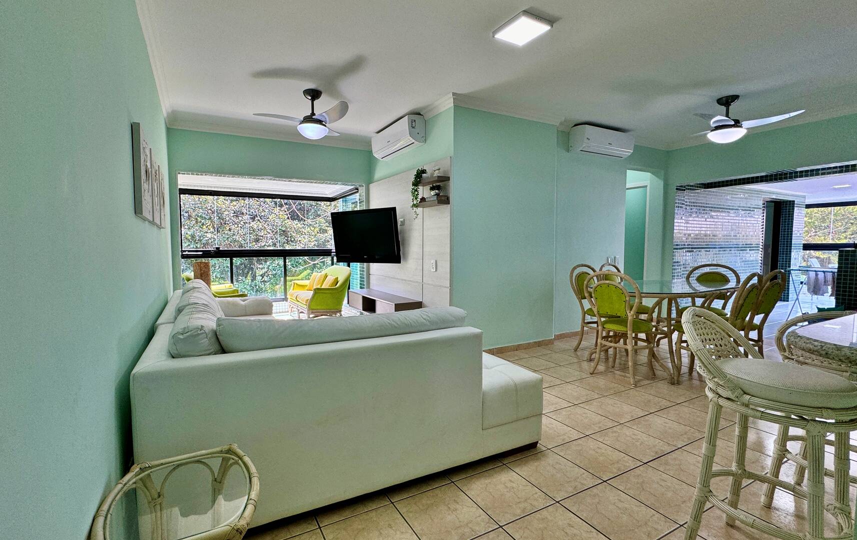 Apartamento com 3 dormitórios à venda, 121 m² por R$ 1.915.000,00 - Riviera