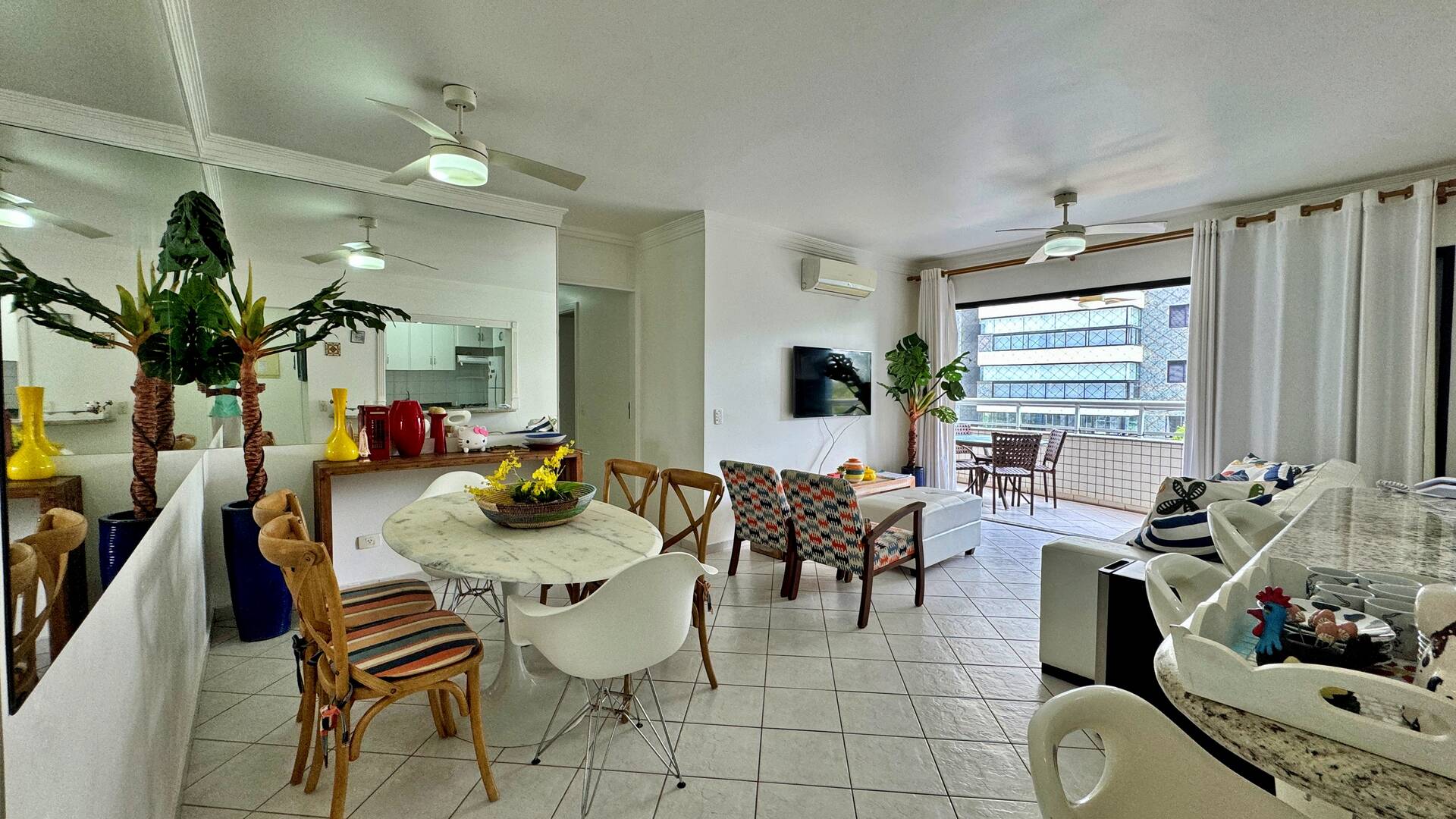 Apartamento com 3 dormitórios à venda, 102 m² por R$ 1.900.000,00 - Riviera