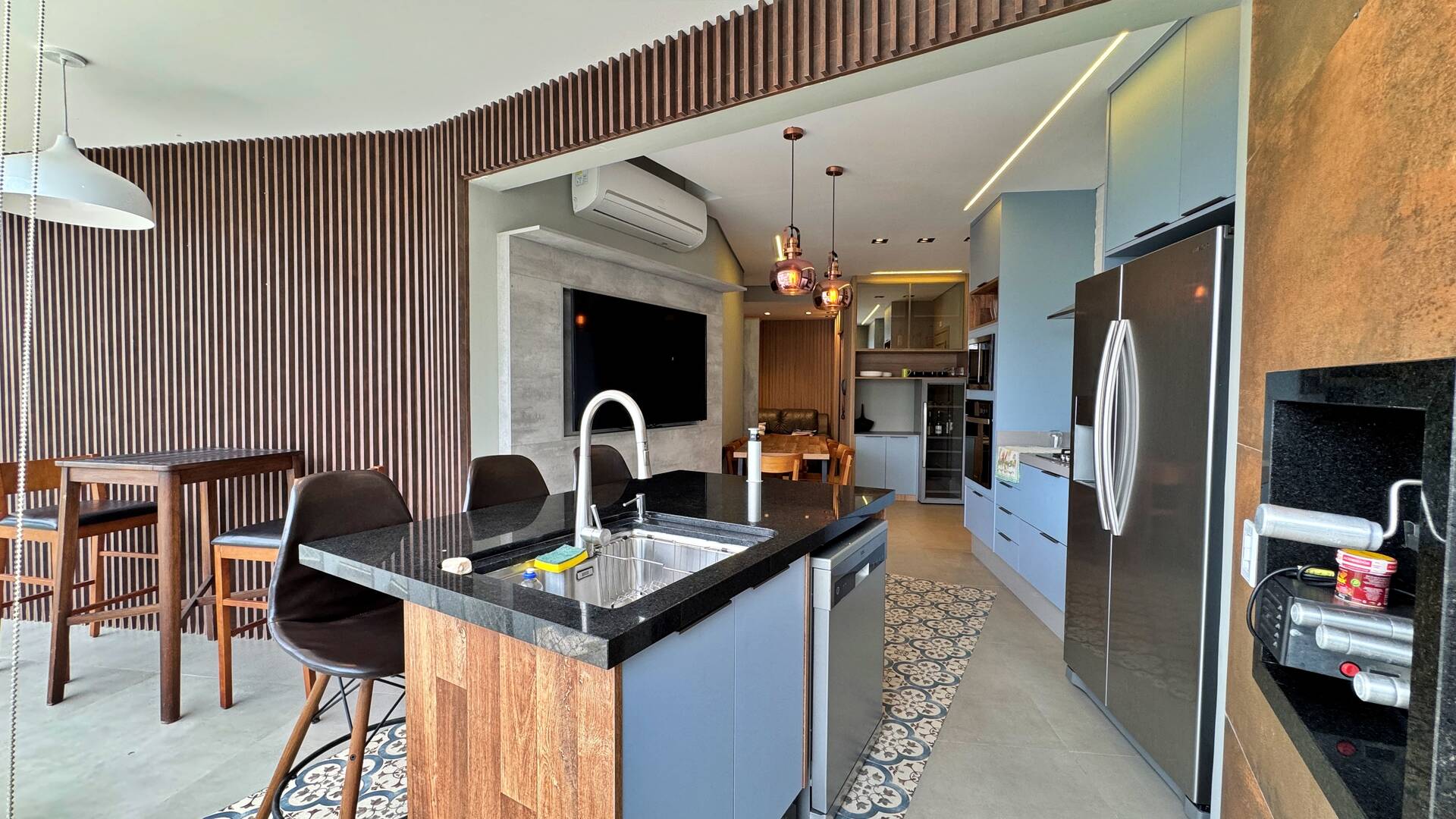 Apartamento com 3 dormitórios à venda, 86 m² por R$ 2.650.000,00 - Riviera