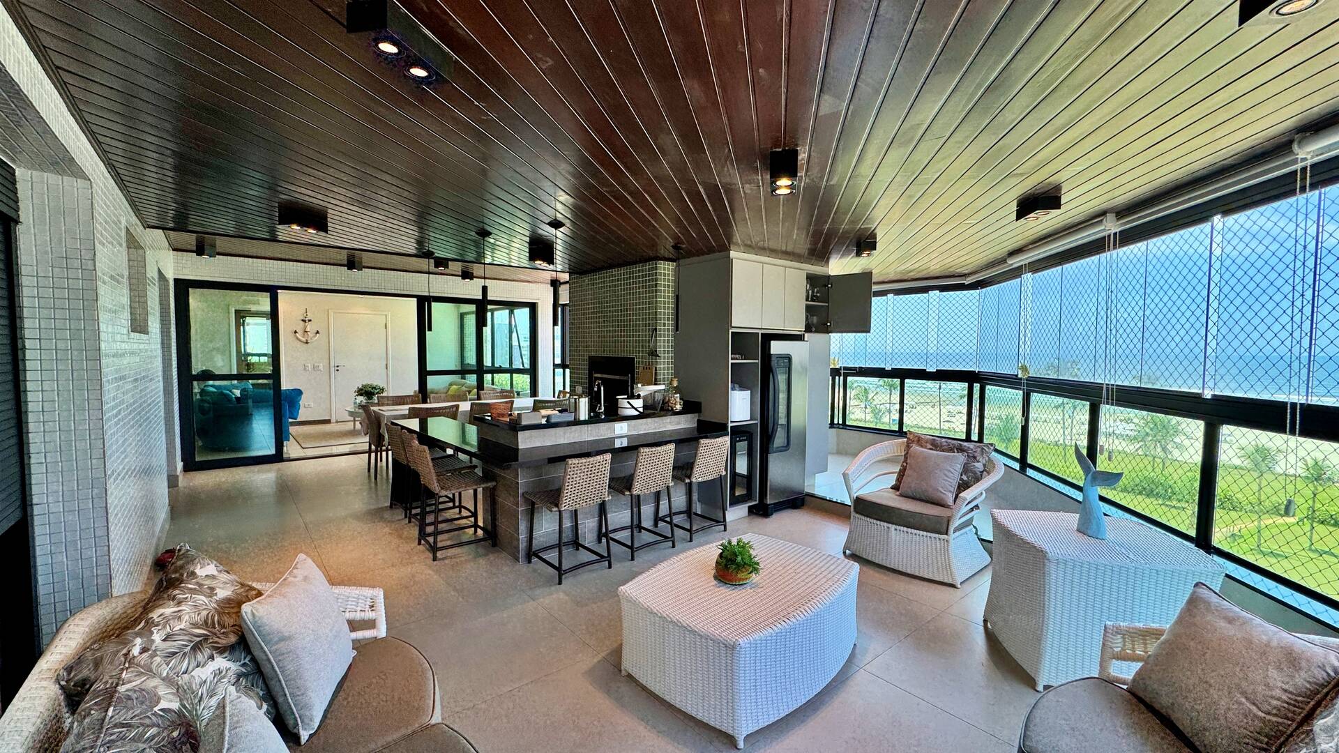 Apartamento Decorado Pé na Areia para Locação Temporada