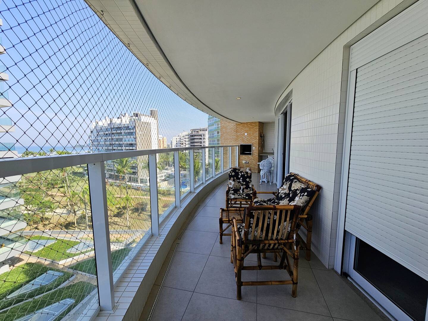 Apartamento Decorado de Luxo com Vista Maravilhosa para o Mar!