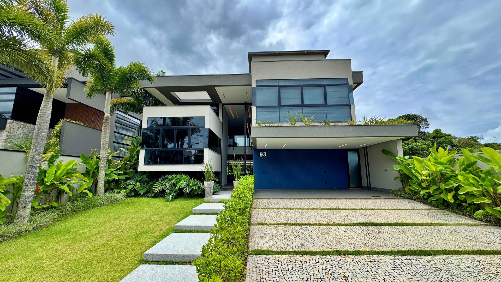 Casa com 6 dormitórios à venda, 537 m² por R$ 13.000.000,00 - Riviera M 17