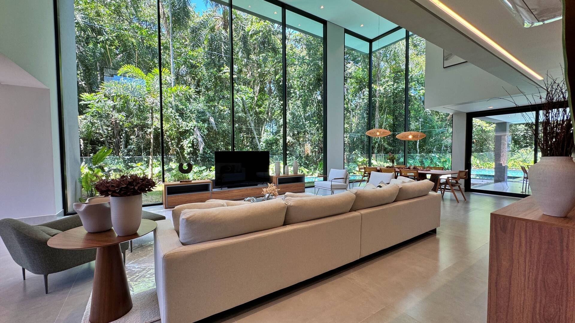 Casa à venda com 6 quartos, 650m² - Foto 9