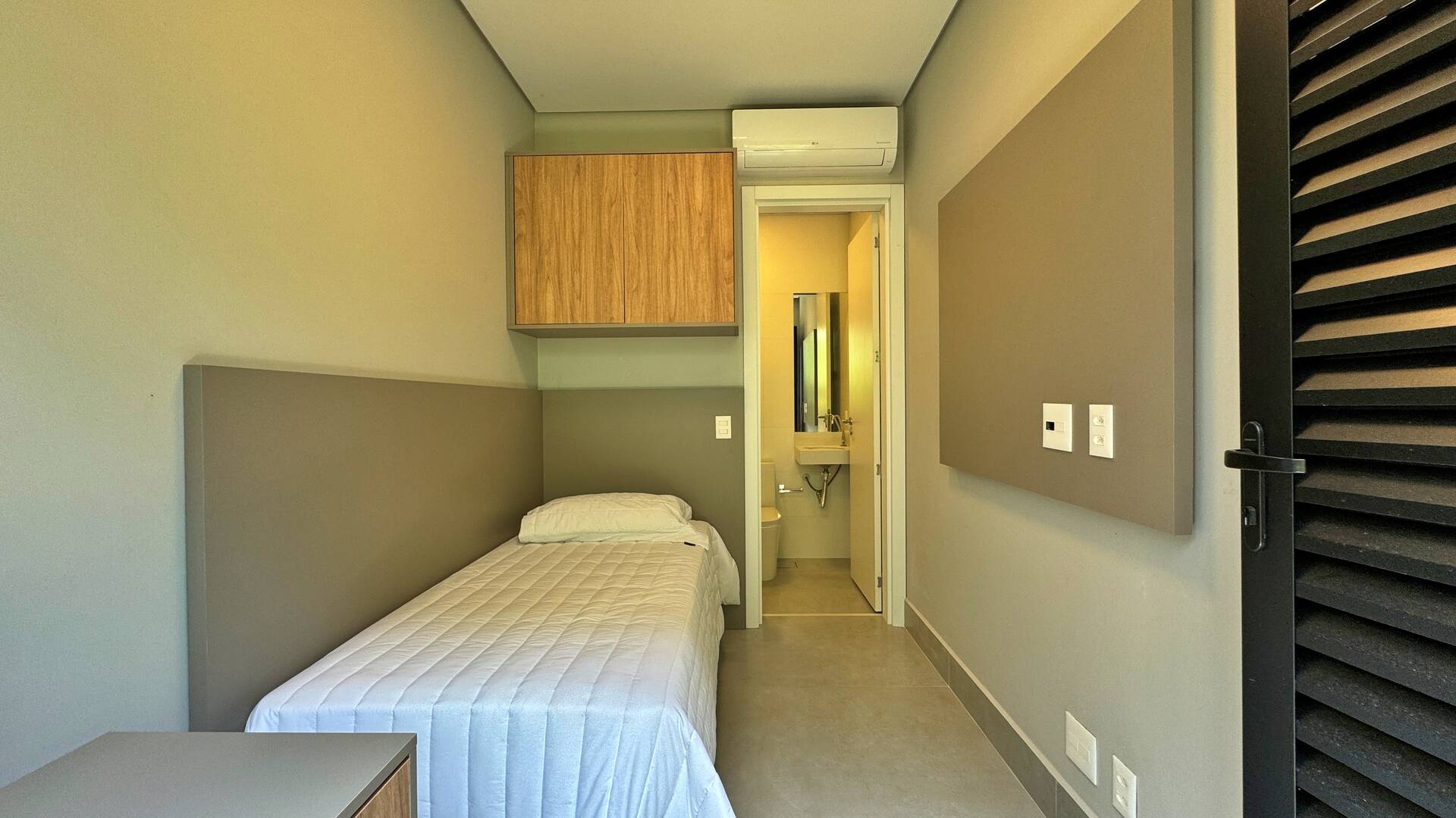 Casa à venda com 6 quartos, 650m² - Foto 35