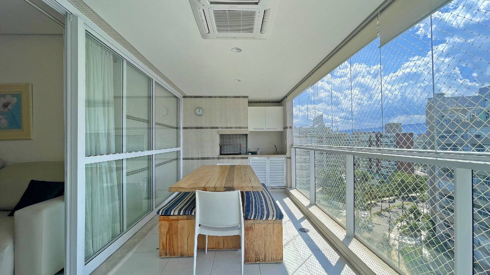 Apartamento com 3 dormitórios à venda, 127 m² por R$ 3.890.000,00 - Riviera