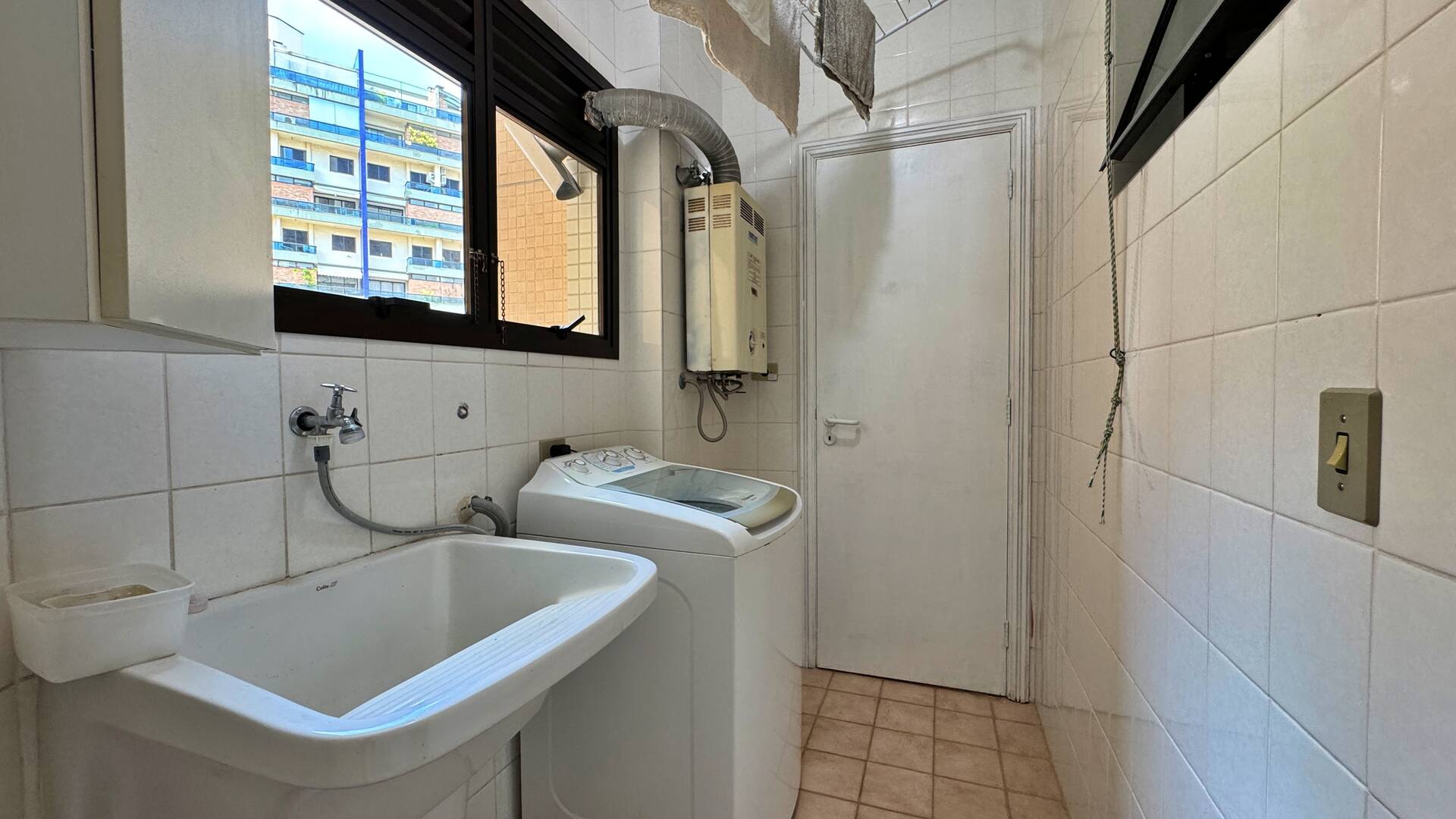 Apartamento à venda com 3 quartos, 117m² - Foto 19