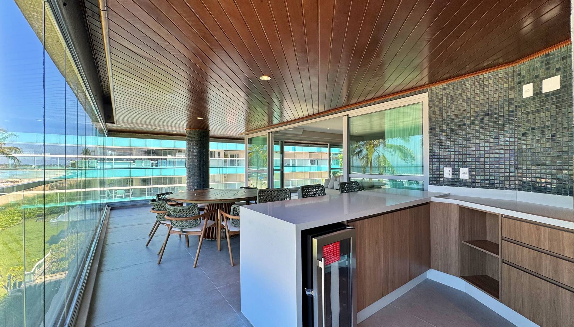 Apartamento à venda com 5 quartos, 252m² - Foto 17