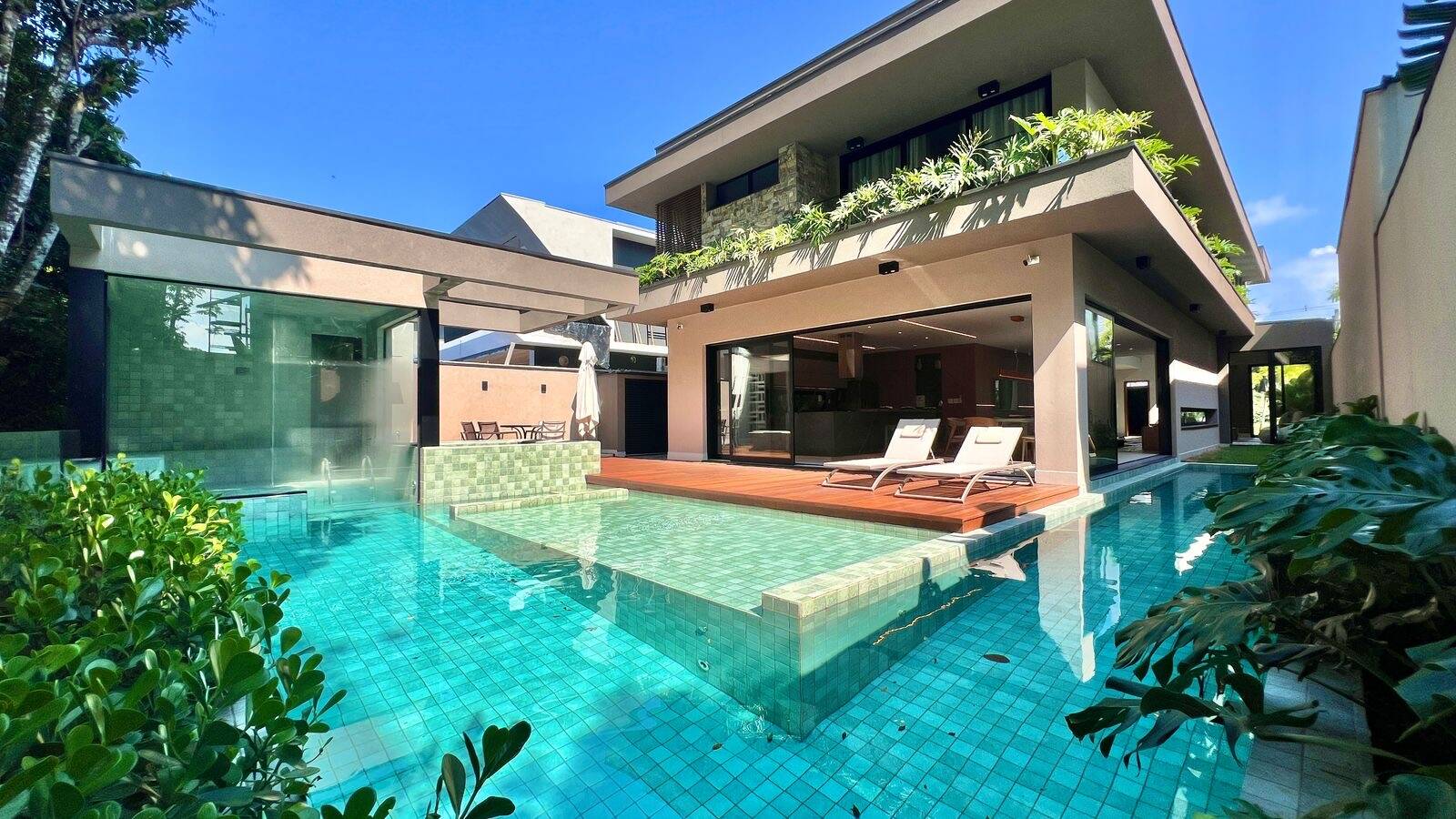 Casa à venda com 5 quartos, 475m² - Foto 1