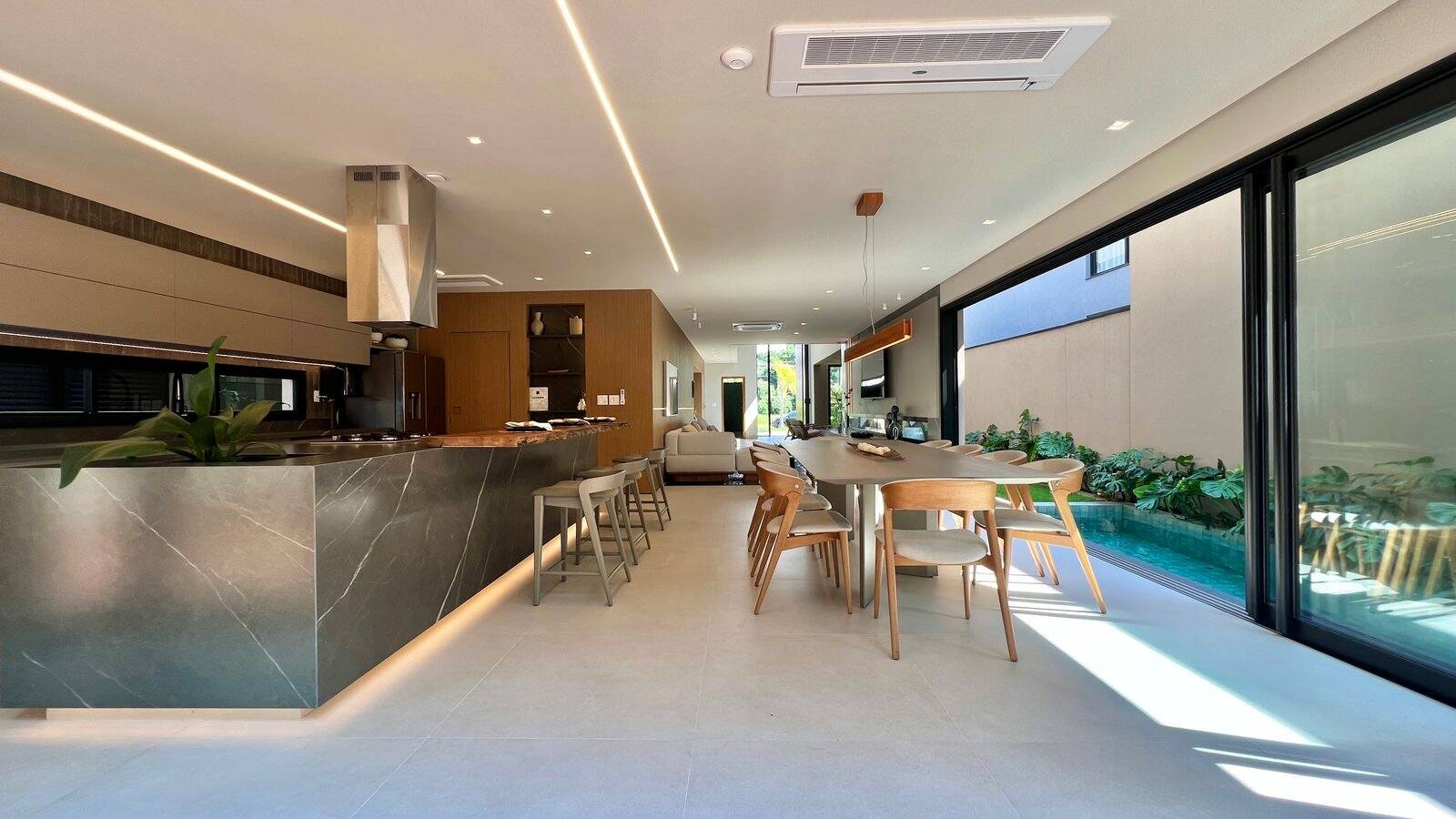 Casa à venda com 5 quartos, 475m² - Foto 2