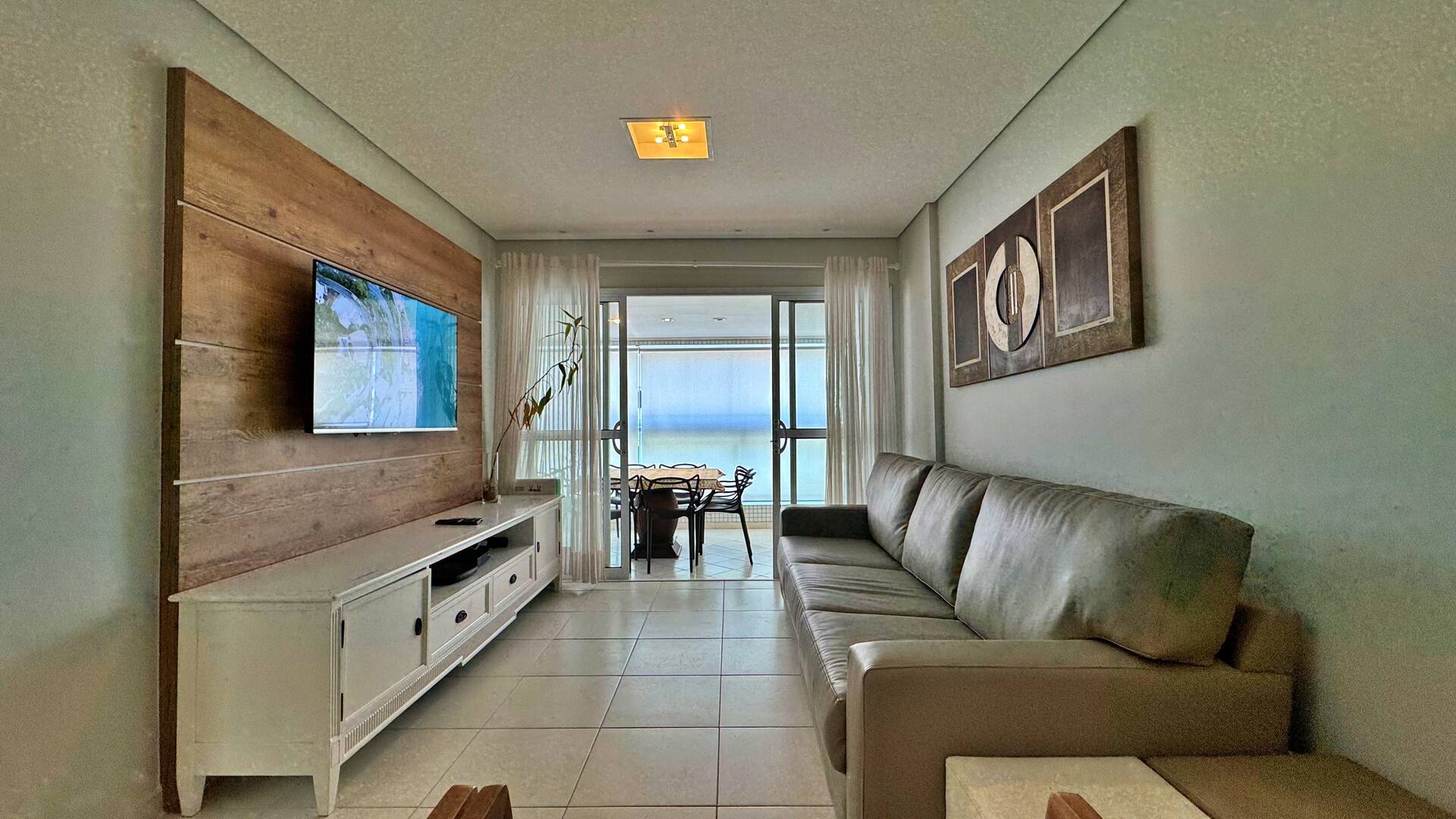 Apartamento com 4 dormitórios à venda, 134 m² por R$ 3.800.000,00 - Riviera