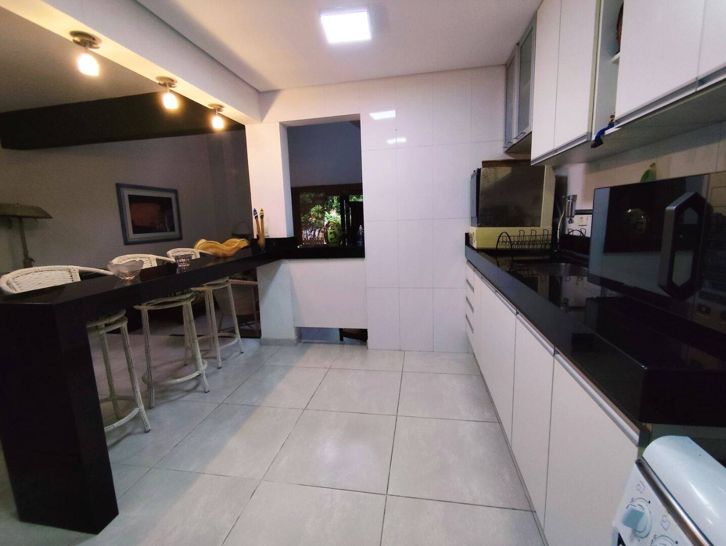 Casa à venda com 3 quartos, 110m² - Foto 11
