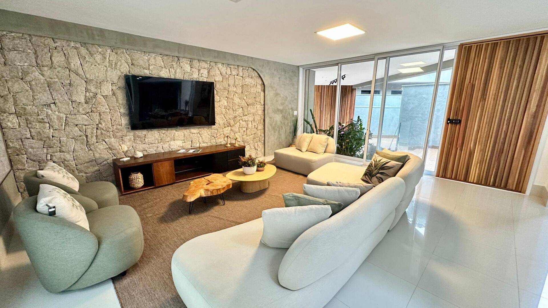Casa com 4 dormitórios à venda, 350 m² por R$ 5.390.000,00 - Riviera