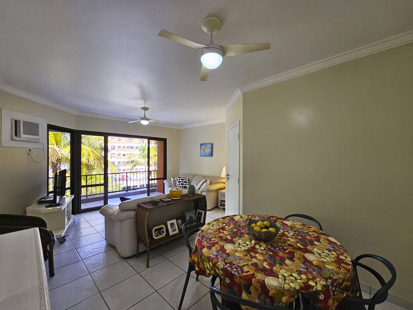 Apartamento à venda com 3 quartos, 117m² - Foto 2