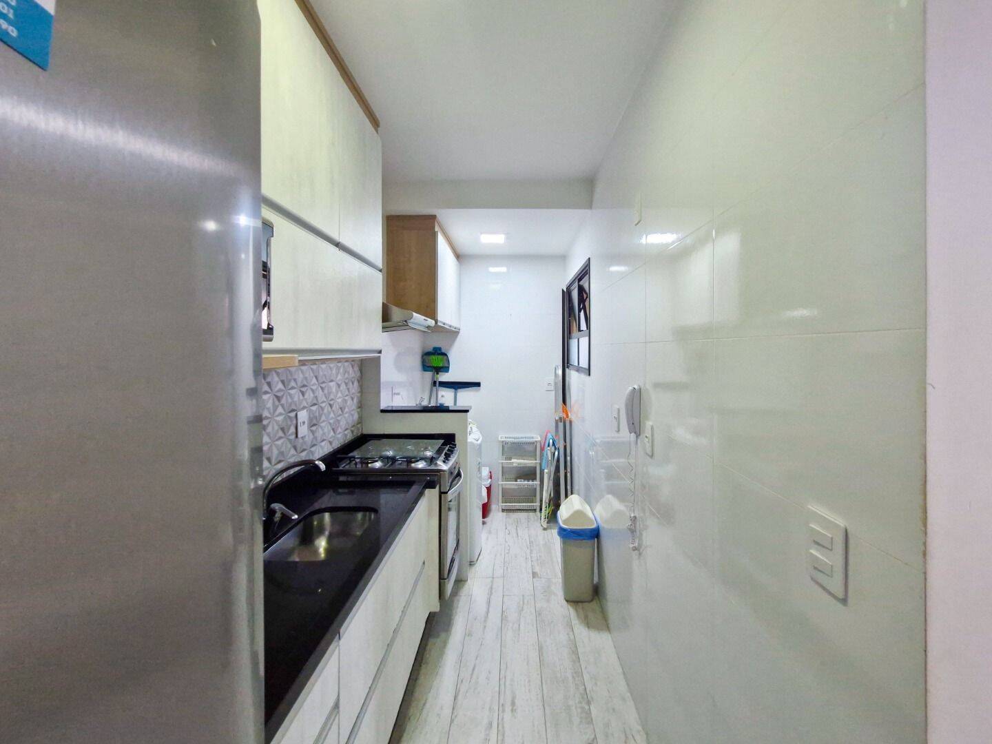 Apartamento à venda com 2 quartos, 60m² - Foto 5