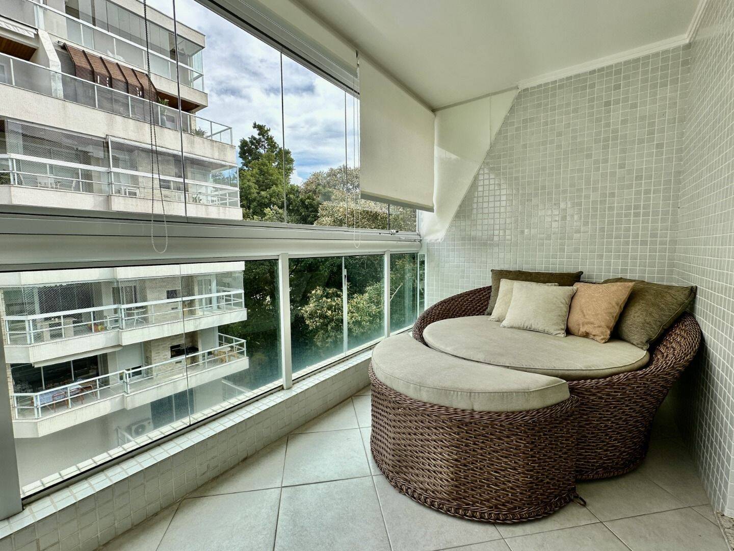 Apartamento à venda com 3 quartos, 124m² - Foto 10