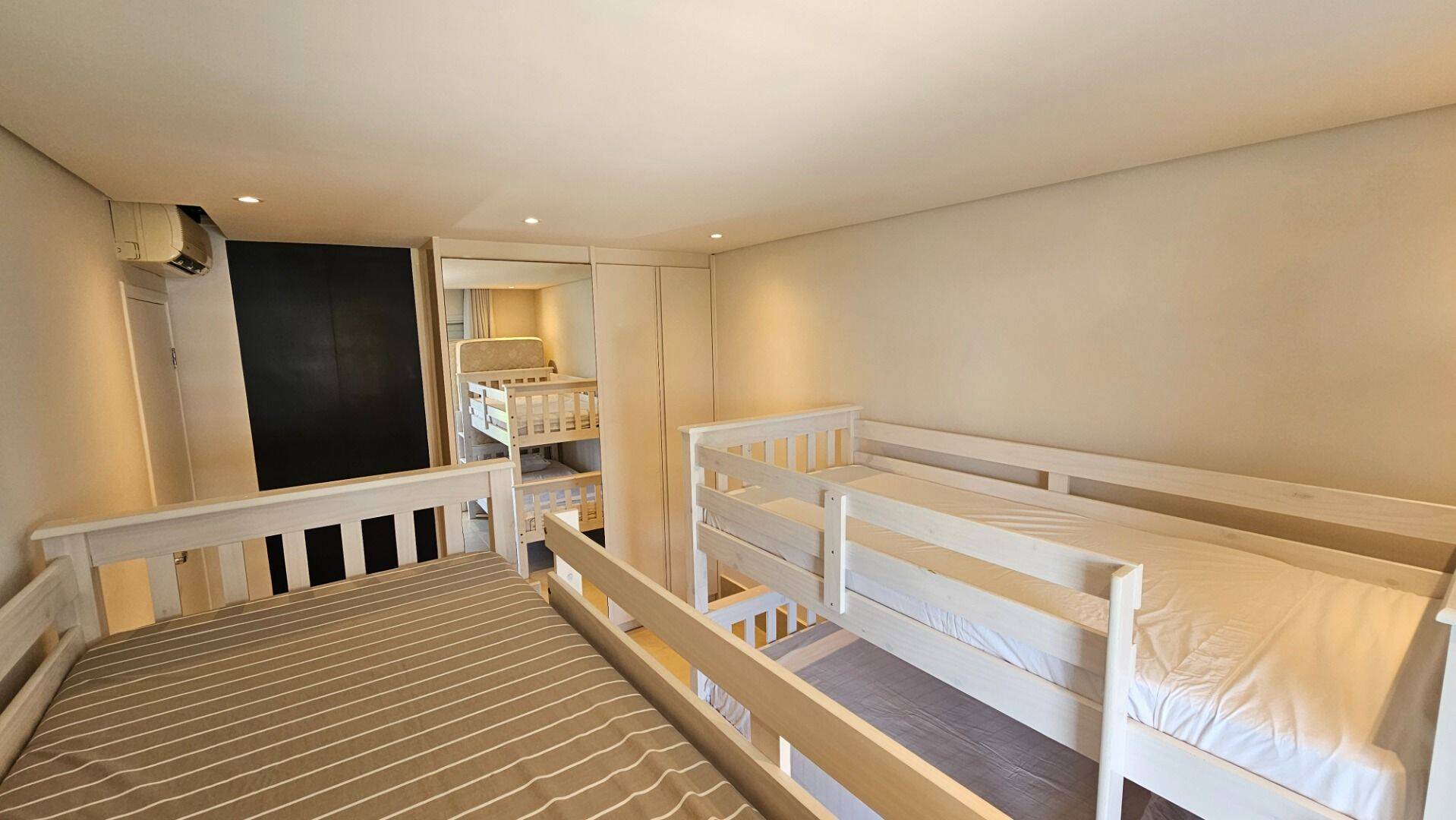 Apartamento à venda com 3 quartos, 132m² - Foto 12
