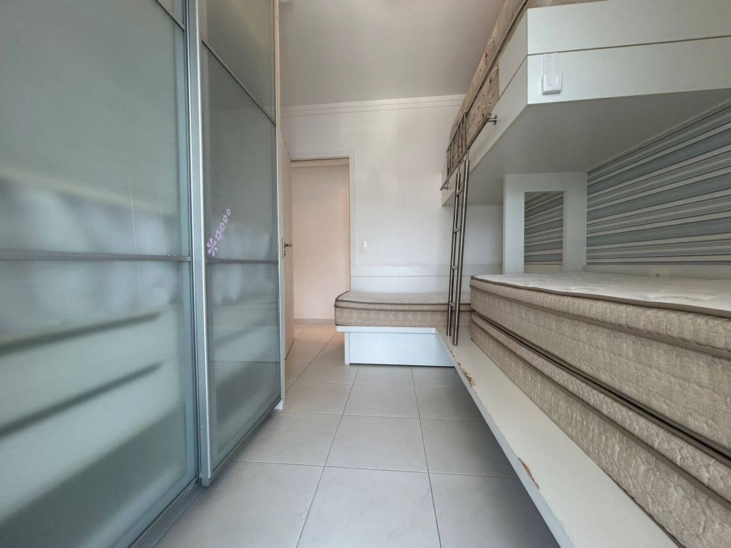 Apartamento à venda com 3 quartos, 138m² - Foto 10