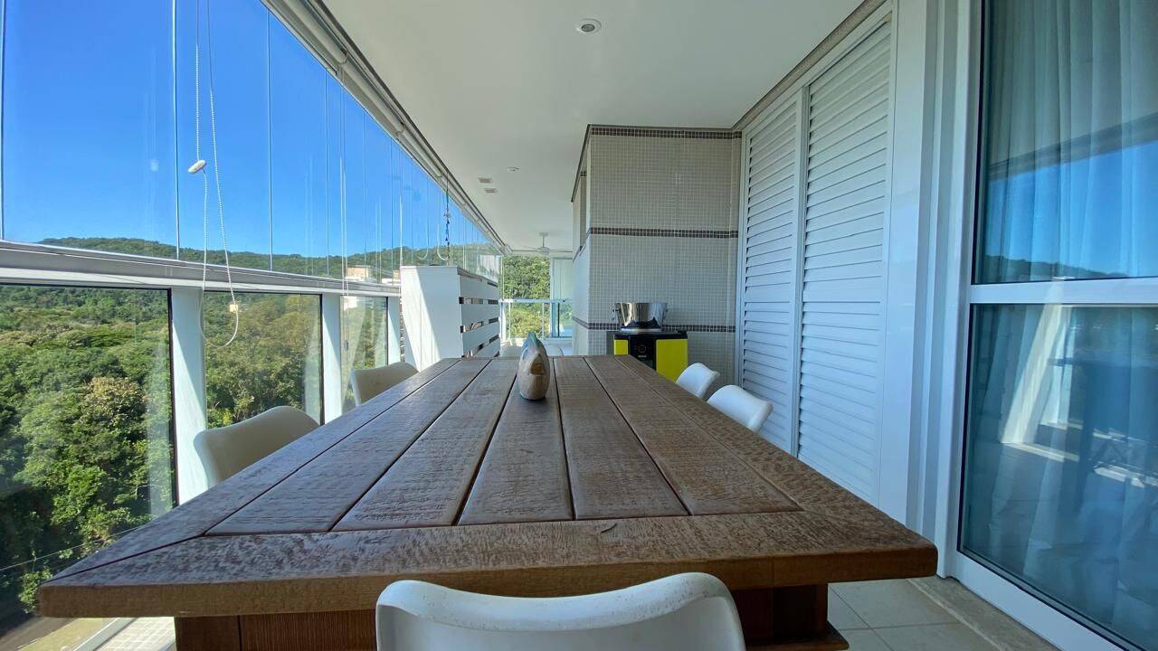 Apartamento à venda com 4 quartos, 132581m² - Foto 1