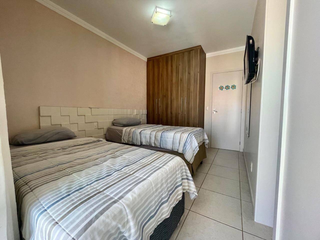 Apartamento à venda com 3 quartos, 132m² - Foto 17